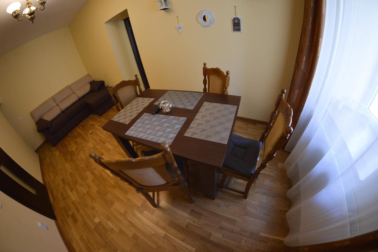 Apartment Luca Poarta Schei Braşov Esterno foto