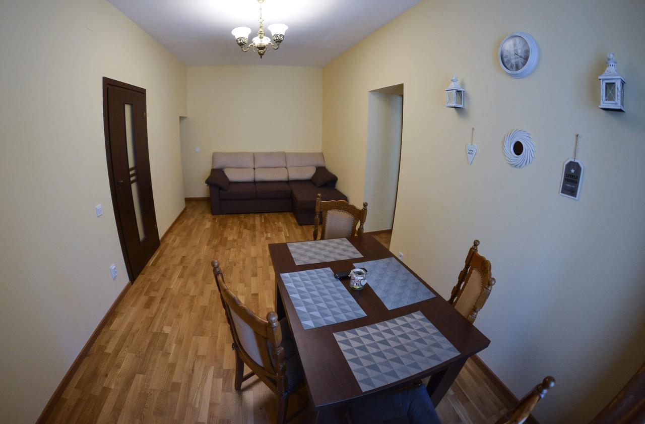 Apartment Luca Poarta Schei Braşov Esterno foto